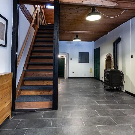 シャレー U Zidle